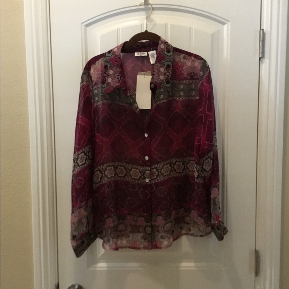 Chic Women's Blouse and Tank Set- Burgundy and Black